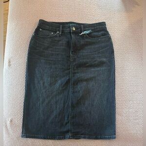 Ralph Lauren black denim skirt Size 6 curvy size